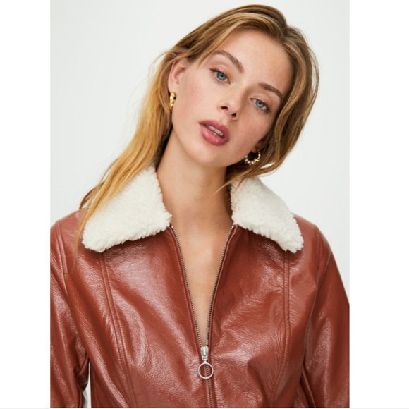 Aritzia Wilfred Tempest Cropped Vinyl Jacket Brown - Picture 3 of 14